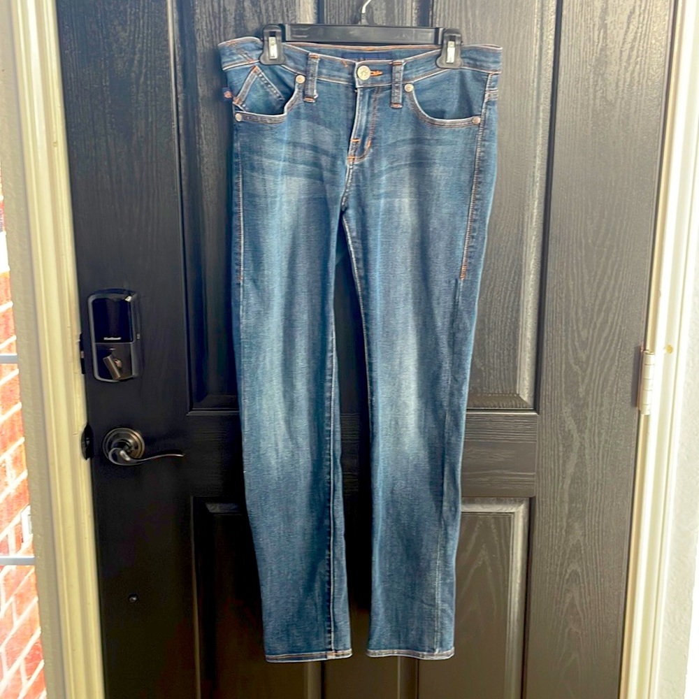 Skinny jeans